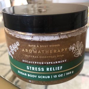 Bath & body works aromatherapy stress relief sugar body scrub